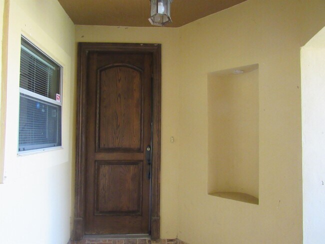 Foto del edificio - 707 St James Dr