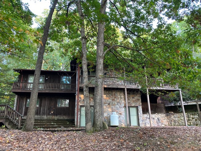 Building Photo - 470 Perry Rd