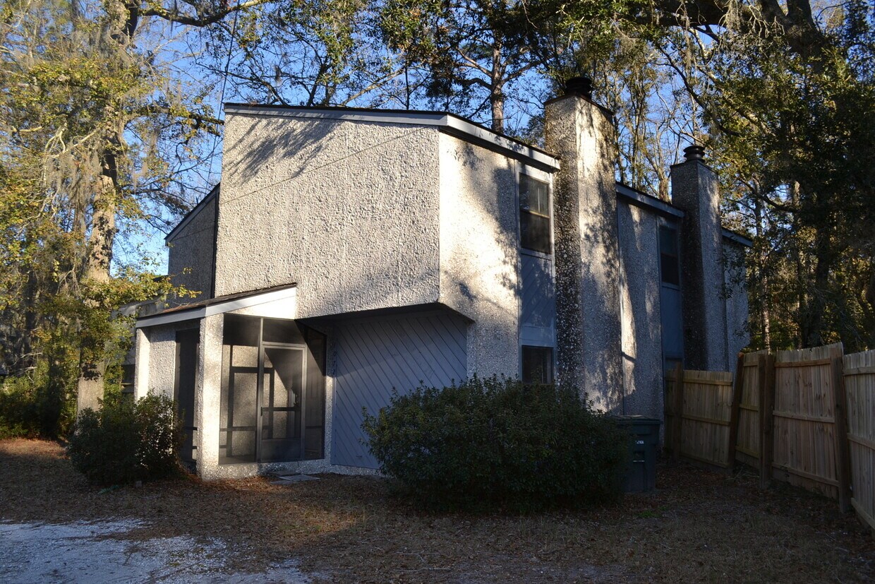 1072 Keith Dr, Hinesville, GA 31313 Townhome Rentals in Hinesville GA