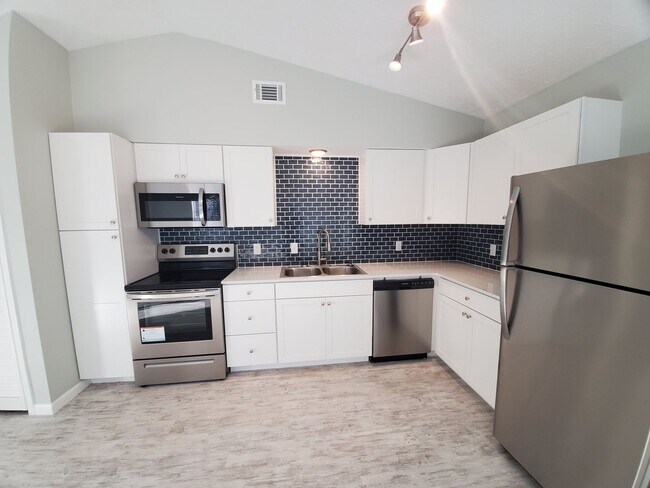 Building Photo - 5417 Lagoon Way