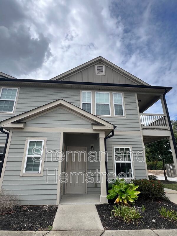 Building Photo - 1003 Joiner Cir