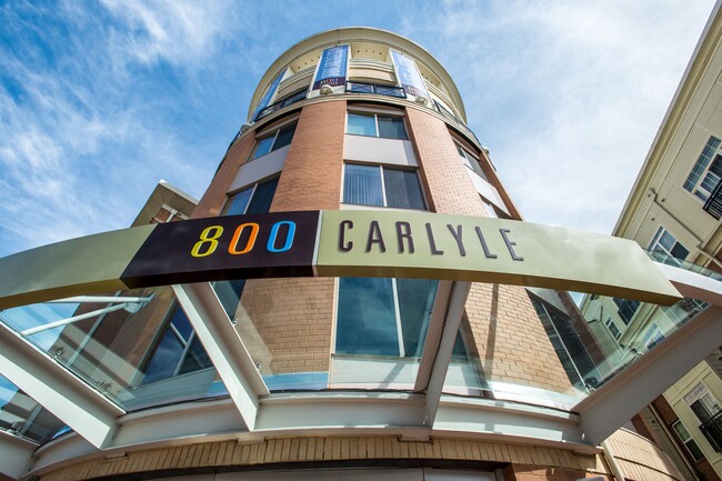 Foto del edificio - 800 Carlyle