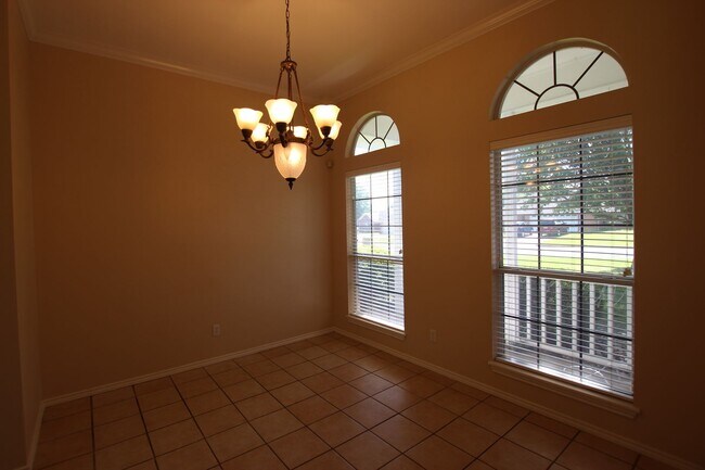 Foto del edificio - Almost Ready! 3 Bedroom 2 Bath in Whitehouse ISD!