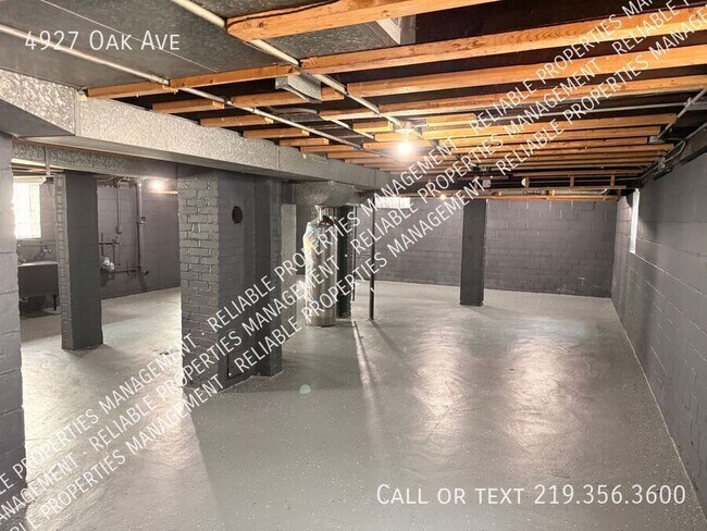 Foto del edificio - 4927 Oak Ave