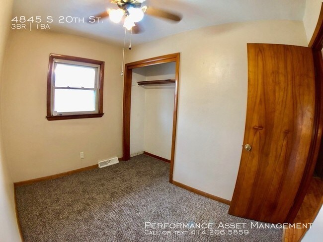 Building Photo - Marvelous South Side 3BR Single-Family Home