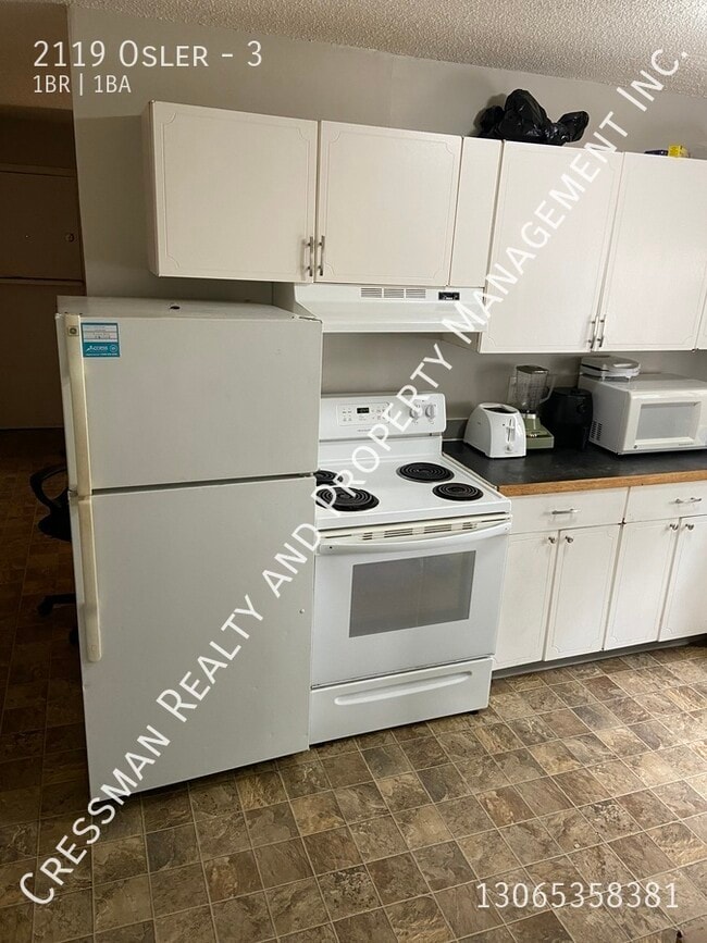 Building Photo - 1 bed 1 bath APARTMENT located downtown Re...