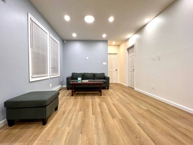 Foto del edificio - 178 Chandler Ave