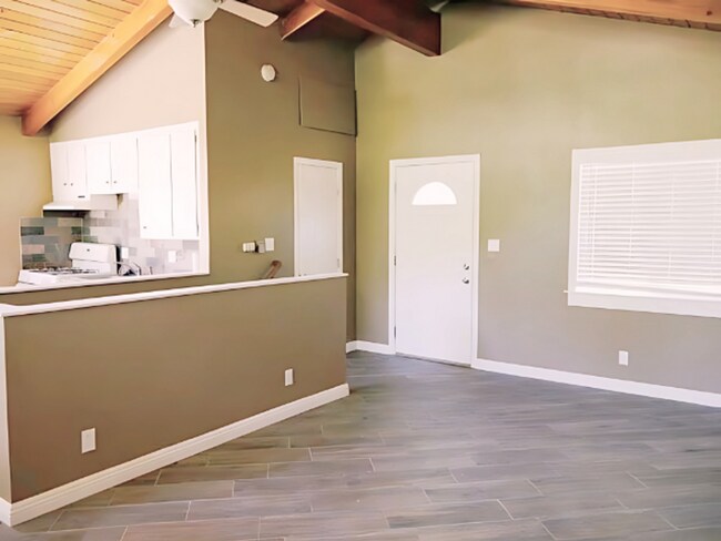 Foto del edificio - Running Springs Cabin Oasis