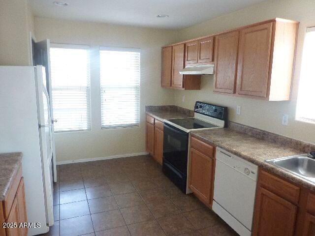 Building Photo - 3426 S 72nd Ln
