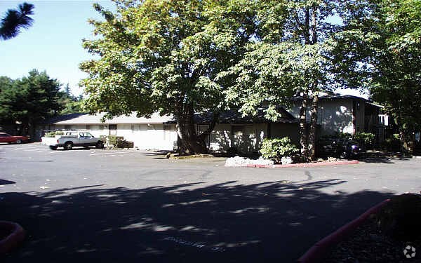 Building Photo - Glenview Woods Apartments