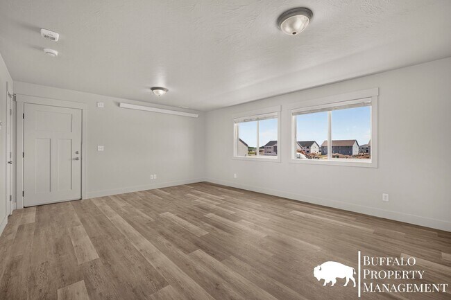 Foto del edificio - 6289 N Silver Fox Rd