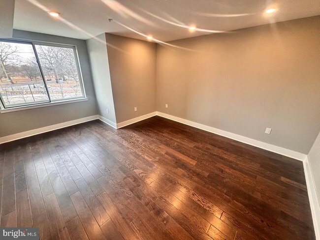 Foto del edificio - 3255 Ridge Ave