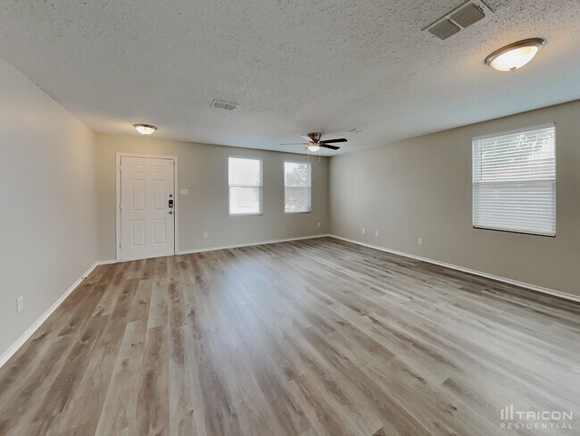 Building Photo - 5305 Riverflat Ct