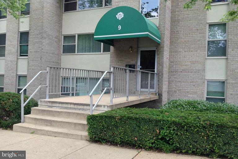 9 Canterbury Square Unit 301, Alexandria, VA 22304 Condo for Rent in Alexandria, VA