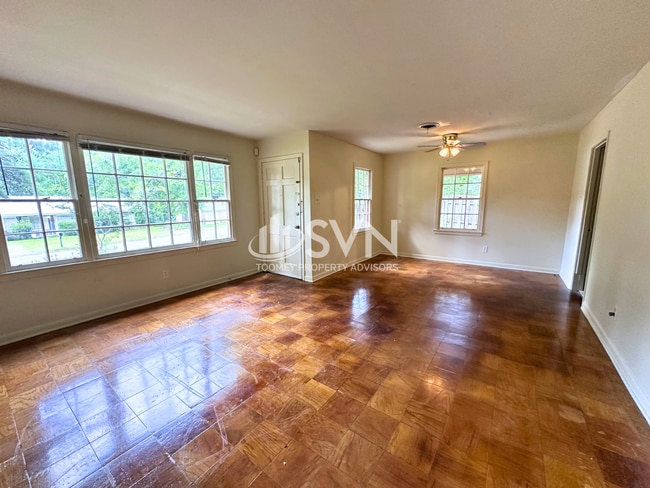 Building Photo - 5452 Ardell Dr