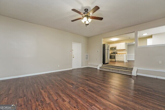 Foto del edificio - 4670 Bridle Point Pkwy