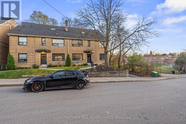 Building Photo - 121 Cheritan Ave