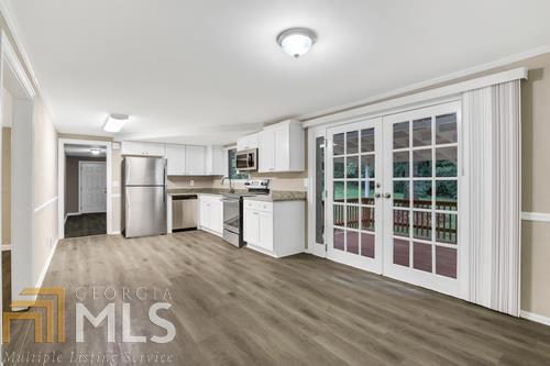 Building Photo - 5815 N Bear Dr