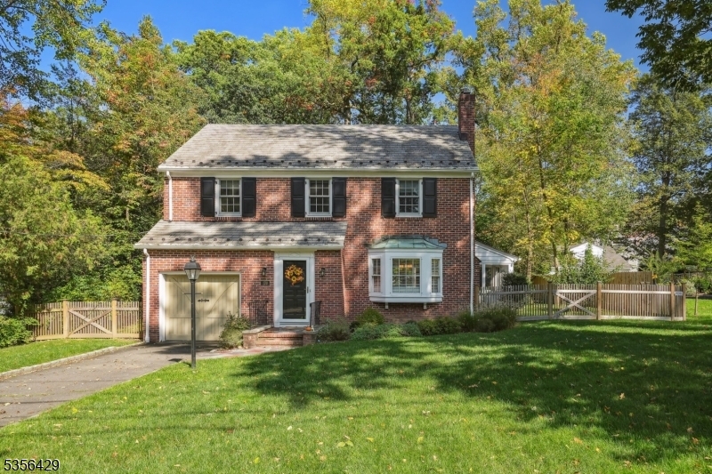 Foto principal - 170 Canoe Brook Pkwy