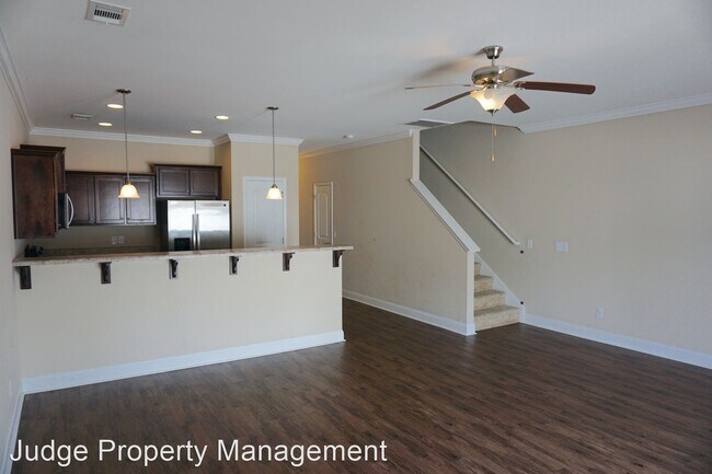 Building Photo - 2 br, 2.5 bath House - 48 Reese Way