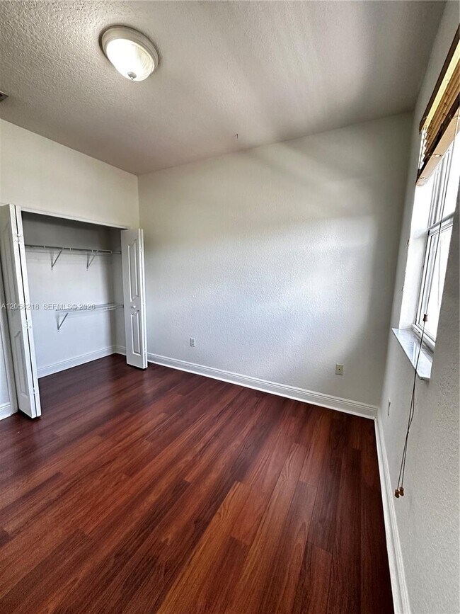Foto del edificio - 14540 SW 13th Terrace
