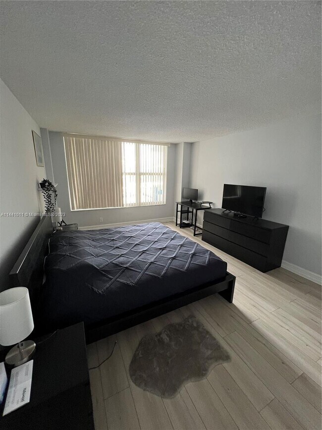 Foto del edificio - 3800 S Ocean Dr