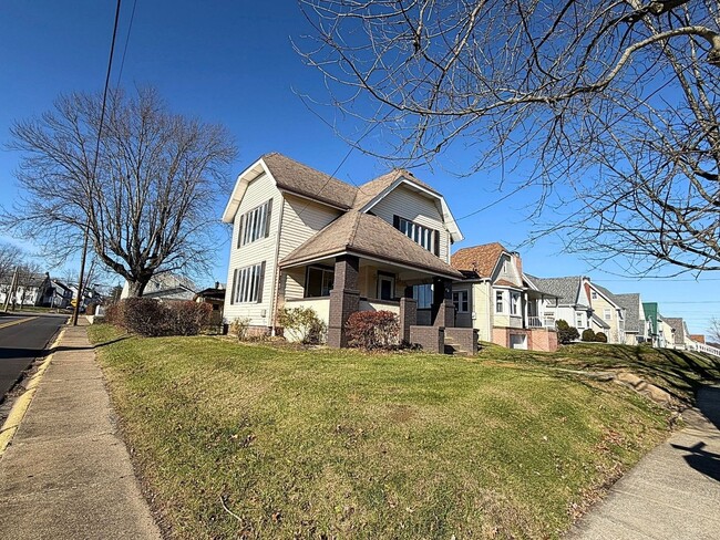 Building Photo - Single Family Home on Marland Heights for Rent