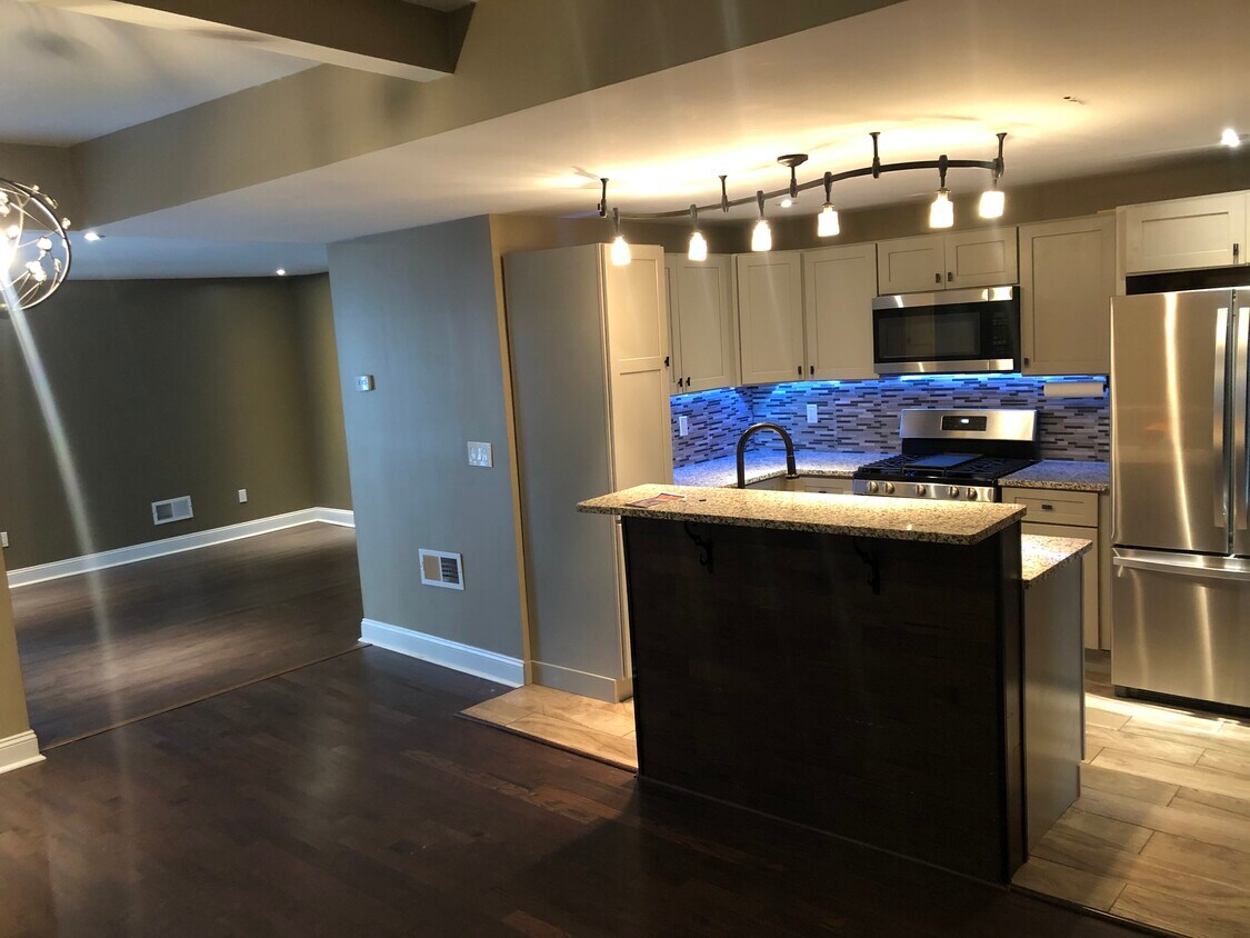 Foto principal - 364 14th St