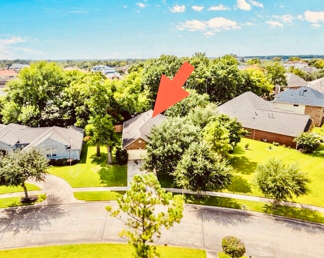 Building Photo - 931 Opal Chase Dr