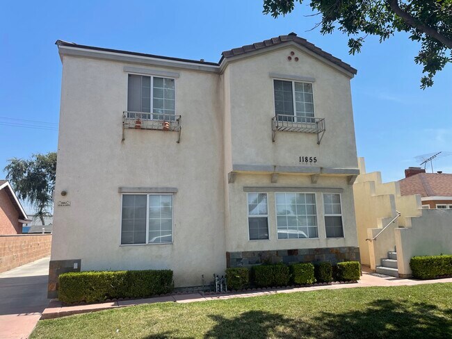 Building Photo - 11855 Sproul St