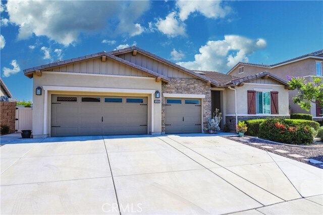 Primary Photo - 31082 Pepperbush Cir