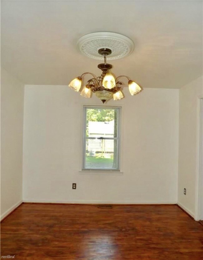 Building Photo - 705 Keppel Dr
