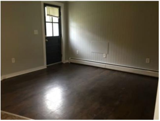 Building Photo - 4 S Main St