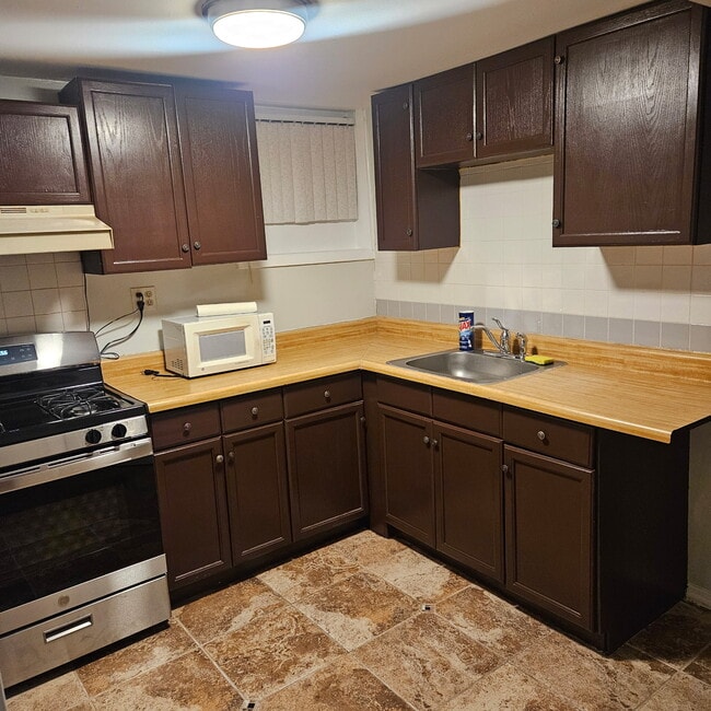 Building Photo - 2649 91st St