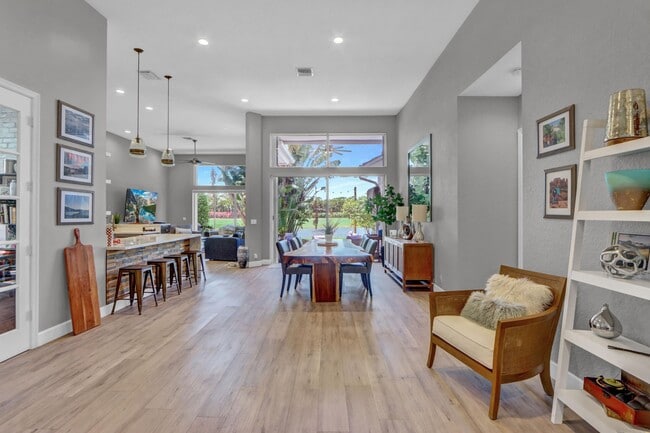 Foto del edificio - 4193 NW 53rd St