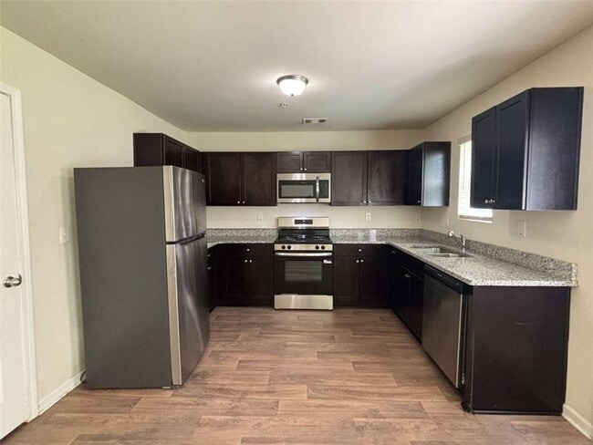 Building Photo - 629 Carlton Pointe Dr