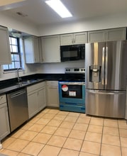 Building Photo - 724 Ohio Pike