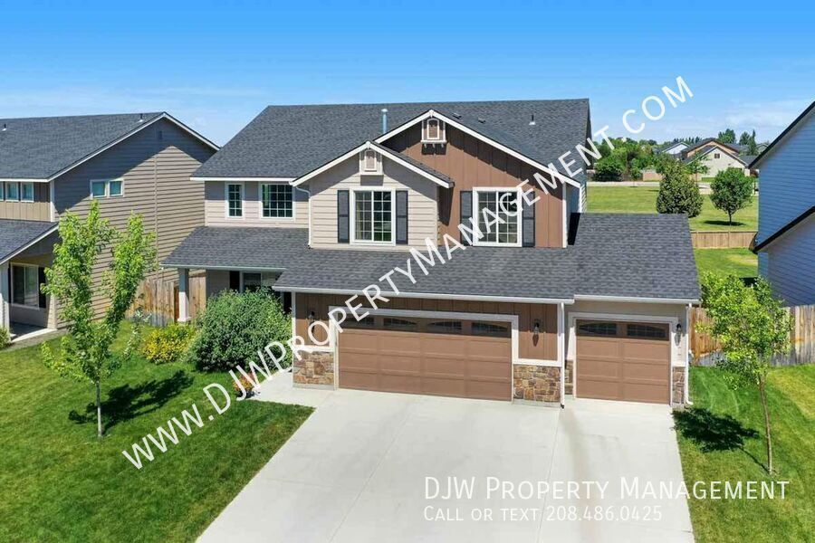 Primary Photo - 5218 N Zamora Way