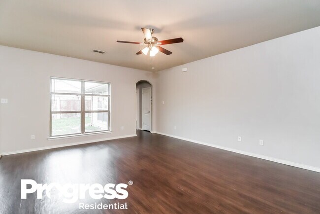 Building Photo - 3153 Hanna Ranch Blvd