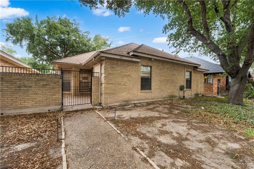 Foto principal - 411 Zinnia Ave