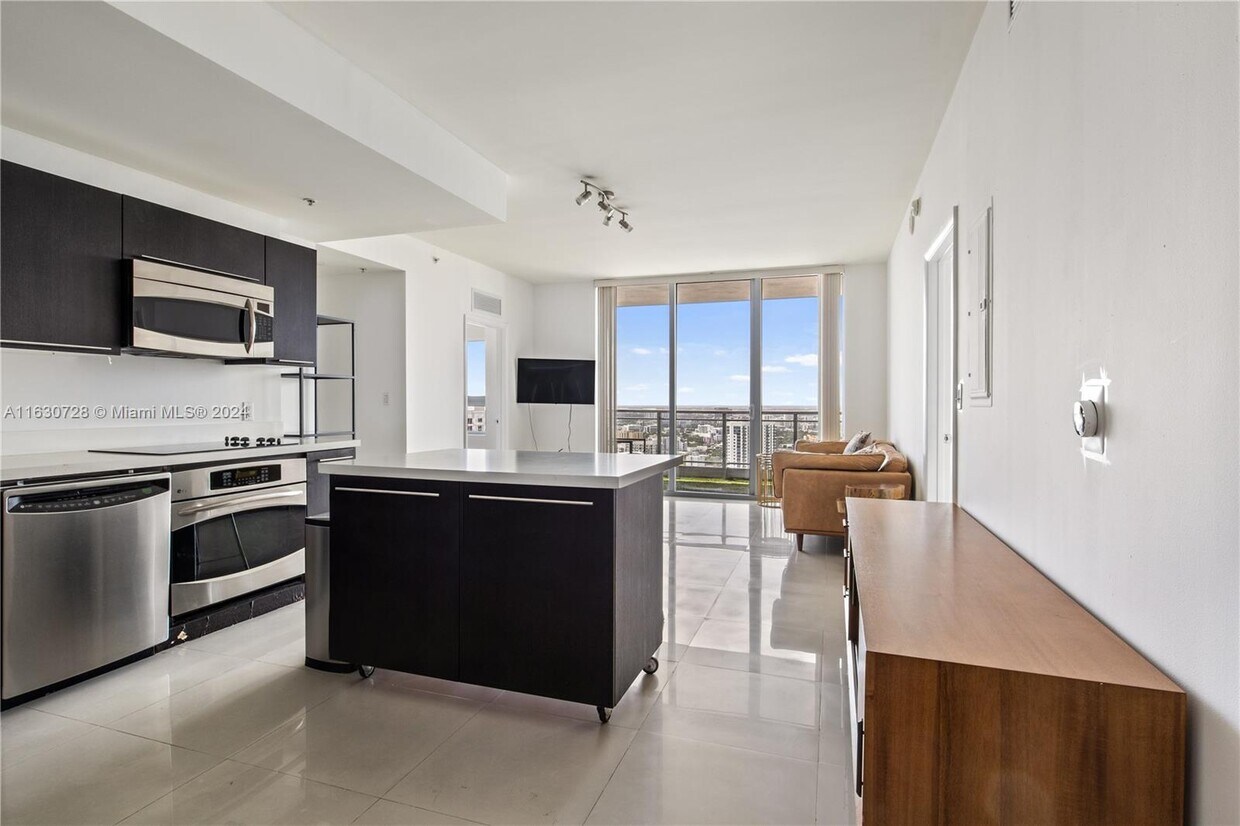 Foto principal - 90 SW 3rd St