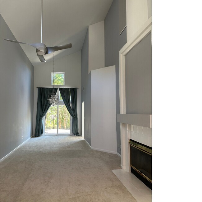 Foto del edificio - 122 Lakeridge Ln