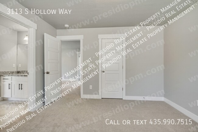 Foto del edificio - 3113 S Hollow Way