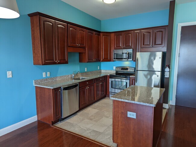 Kitchen - 20 Ave at Port Imperial