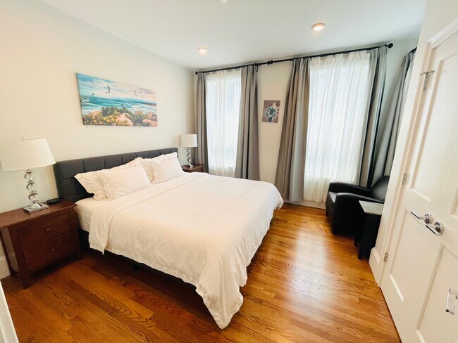 Foto del edificio - 1249 Beacon St
