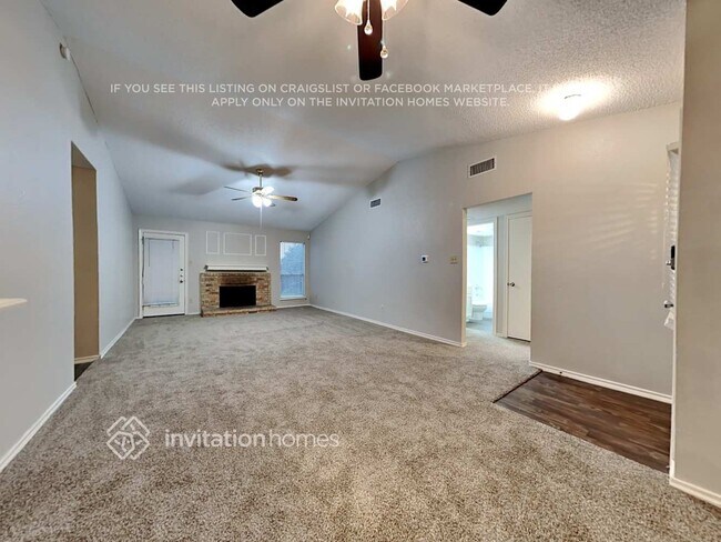 Foto del edificio - 2506 High Hollow Dr