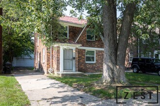 Building Photo - 11575 Duchess St