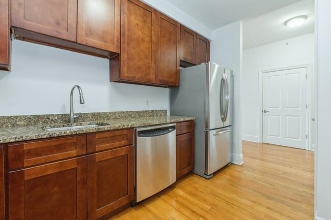 Building Photo - 809-815 22nd St