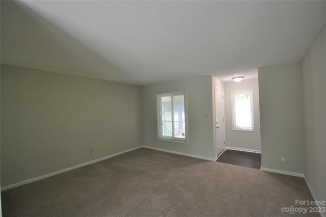 Building Photo - 2013 Stoney Point Ln