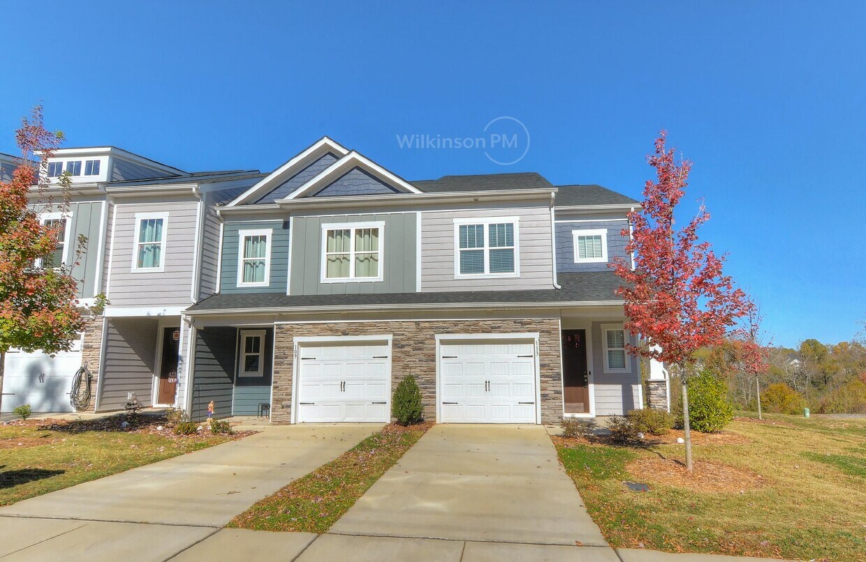 Primary Photo - Stunning 3-bedroom, 2.5-bathroom home in C...